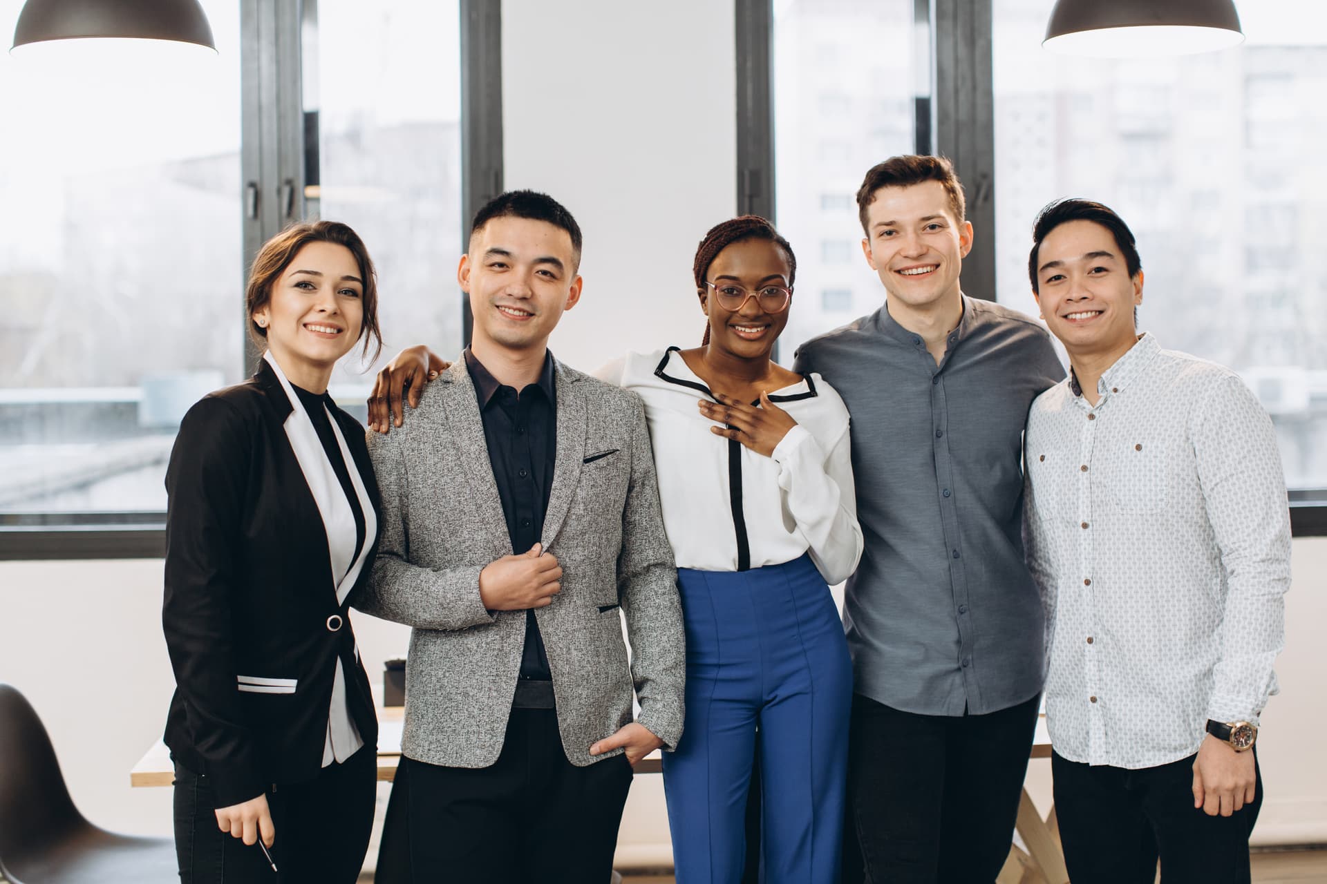 Contact team image